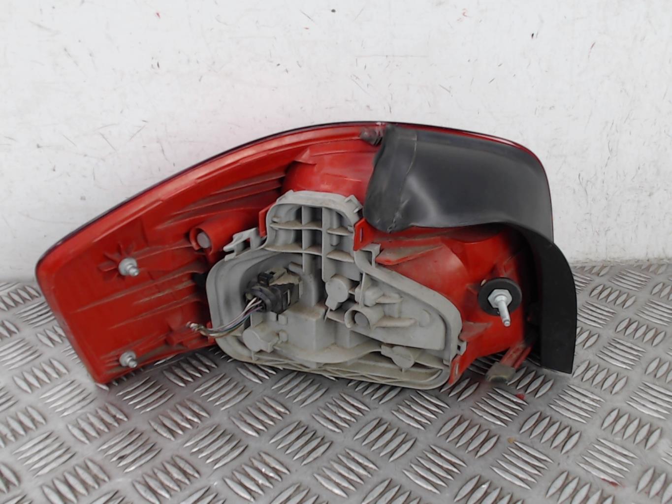Fanale posteriore principale destro (luci) AUDI A3 2 S3 PHASE 2 Gasolina - 1