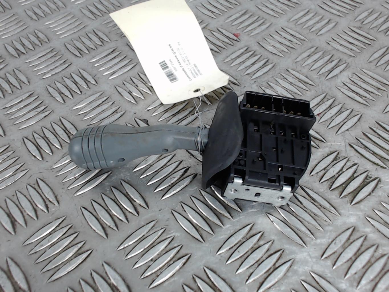 Commodo d'essuie glaces RENAULT TWINGO 1 PHASE 3 Essence/GPL - 1