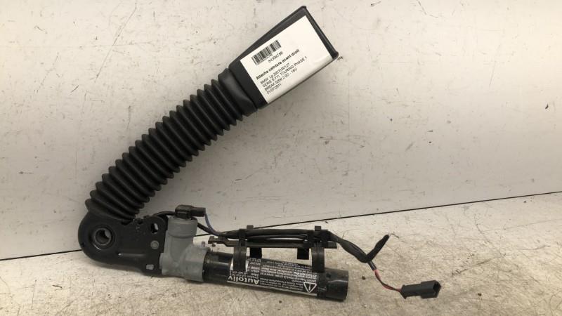 Aggancio cintura sicurezza anteriore destro BMW SERIE 5 F11 TOURING PHASE 1 BREAK Diésel - 1