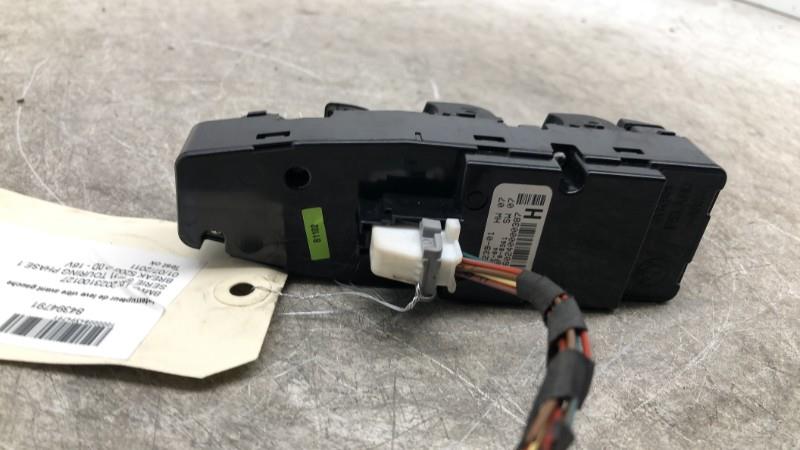 Interruttore lavacristalli anteriore sinistro BMW SERIE 5 F11 TOURING PHASE 1 BREAK Diésel - 1