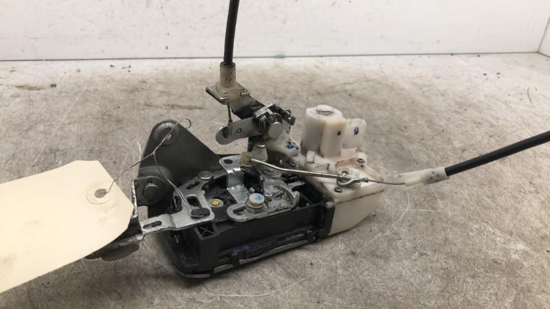 Serrure avant droit VOLKSWAGEN FOX Essence - 1
