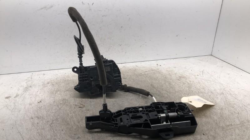 Serrure avant droit RENAULT CLIO 4 PHASE 1 Essence - 1