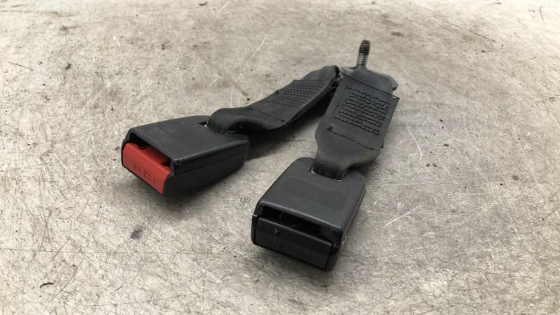 Aggancio cintura sicurezza posteriore sinistro DACIA DUSTER 1 PHASE 2 Gasolina - 1