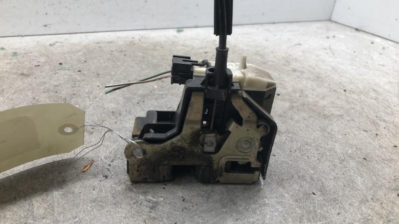 Serrure avant droit RENAULT CLIO 2 PHASE 2 Diesel - 1