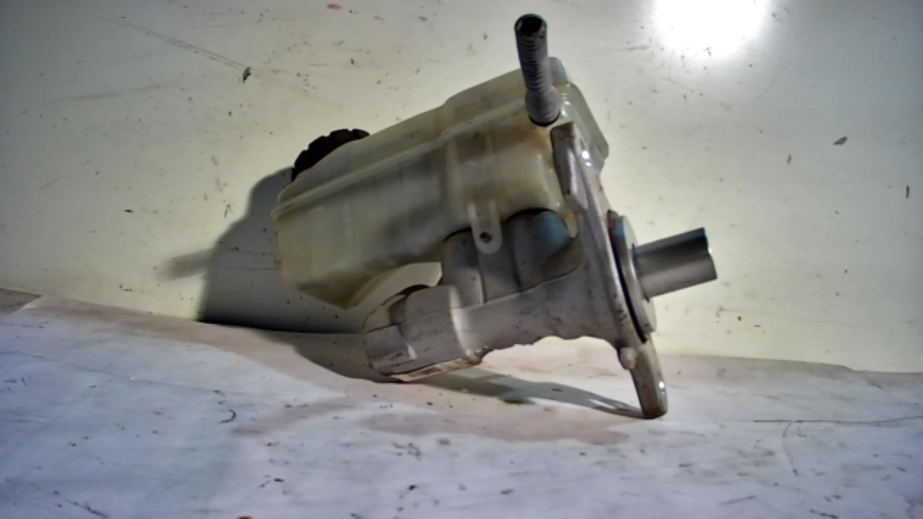 Maitre cylindre (freinage) RENAULT CLIO 4 PHASE 1 Essence - 1