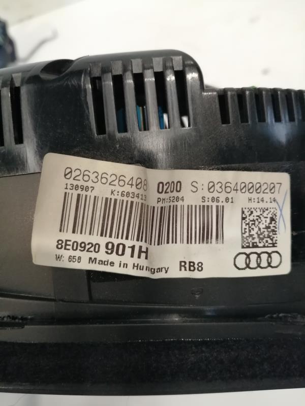 Compteur AUDI A4 2 AVANT PHASE 2 BREAK Diesel - 1