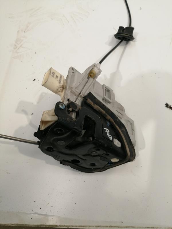 Serrure avant droit AUDI A4 2 AVANT PHASE 2 BREAK Diesel - 1