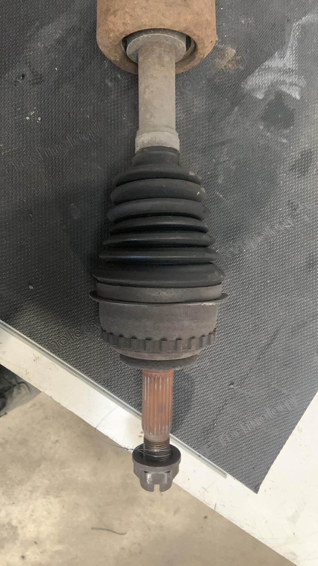 Cardan droit (transmission) RENAULT CLIO 2 PHASE 1 Essence - 1