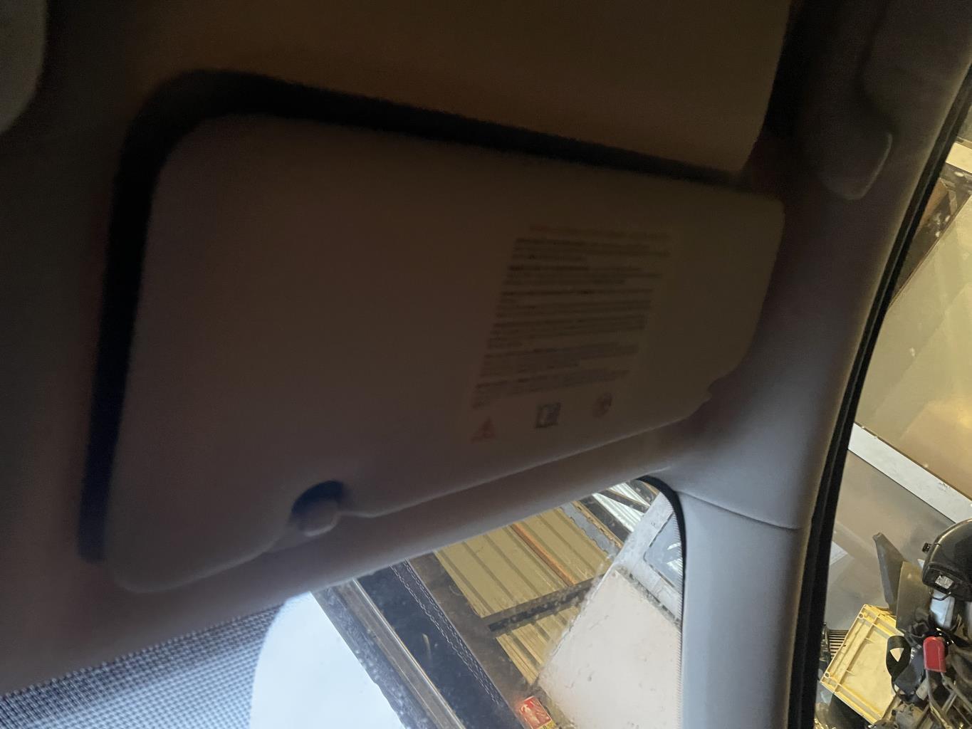 Pare soleil droit RENAULT MEGANE 3 PHASE 1 Diesel - 1