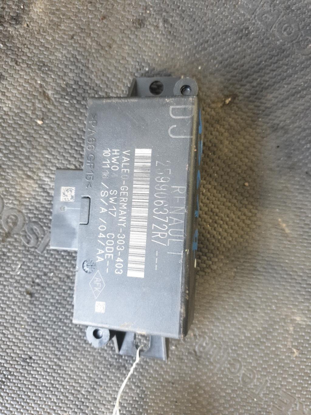 Calculateur RENAULT MODUS PHASE 1 Essence - 1
