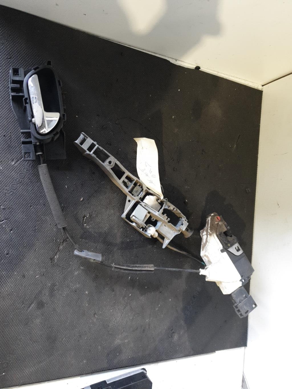 Serrure arriere droit CITROEN C3 2 PHASE 1 Diesel - 1