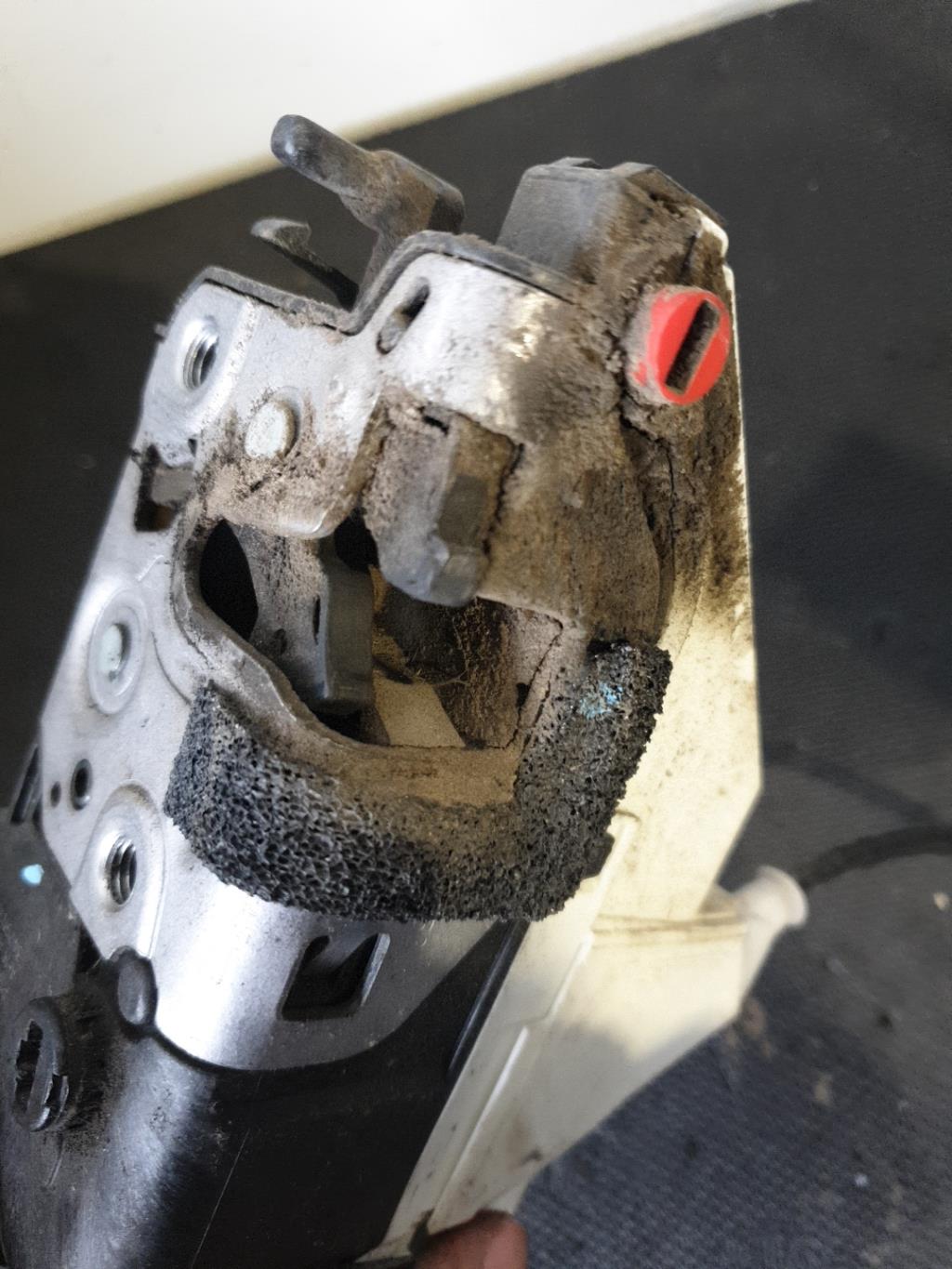 Serrure arriere gauche CITROEN C3 2 PHASE 1 Diesel - 1