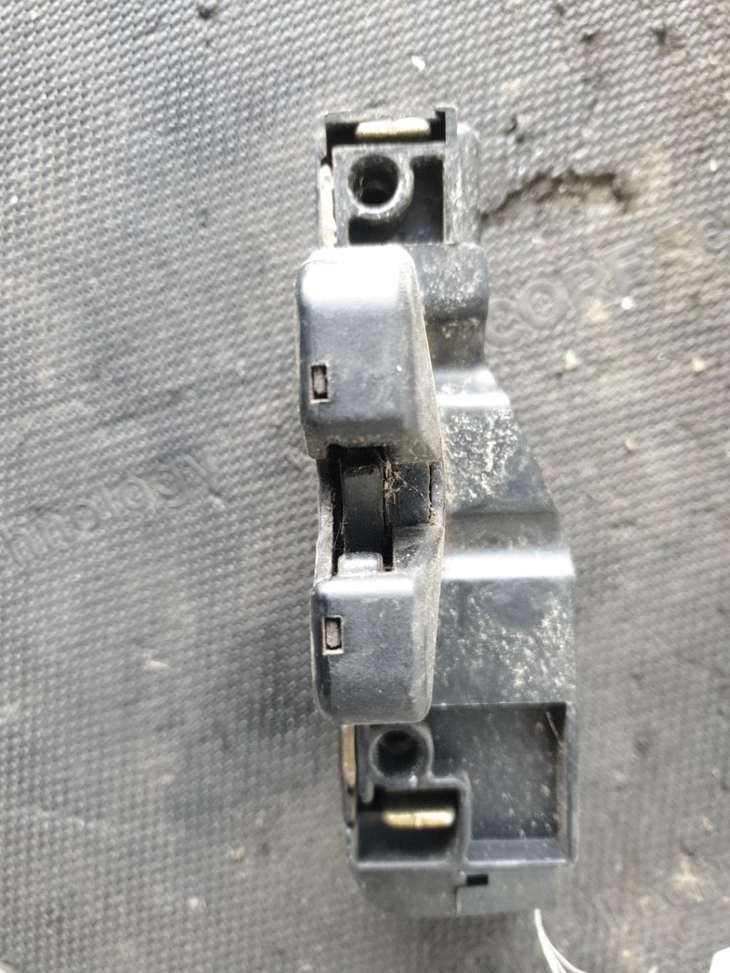 Serrure de hayon PEUGEOT 206 PHASE 2 BREAK Diesel - 1