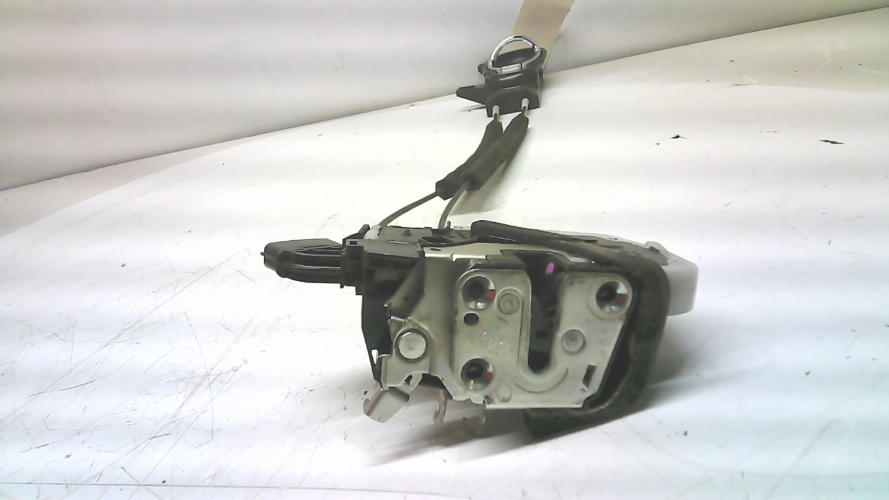 Serrure avant droit NISSAN CUBE Diesel - 1