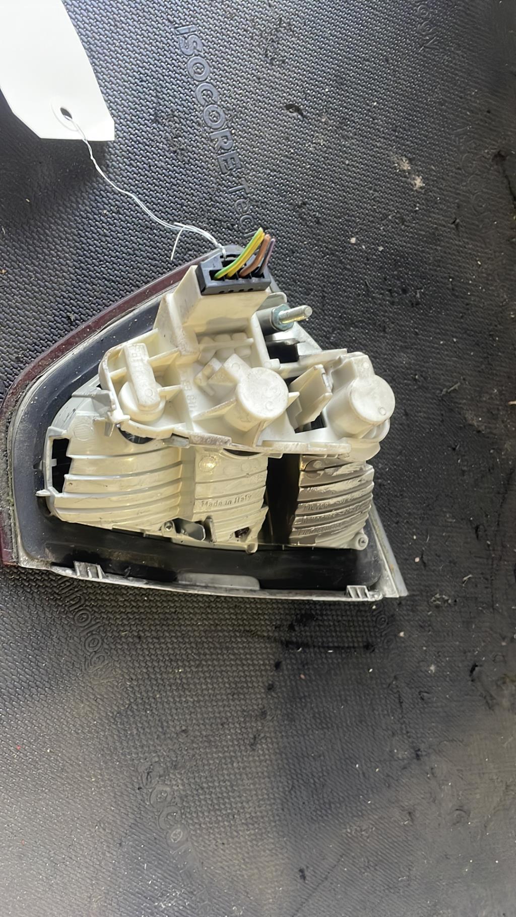 Feu arriere secondaire gauche (feux) BMW SERIE 3 E90 PHASE 1 Diesel - 1