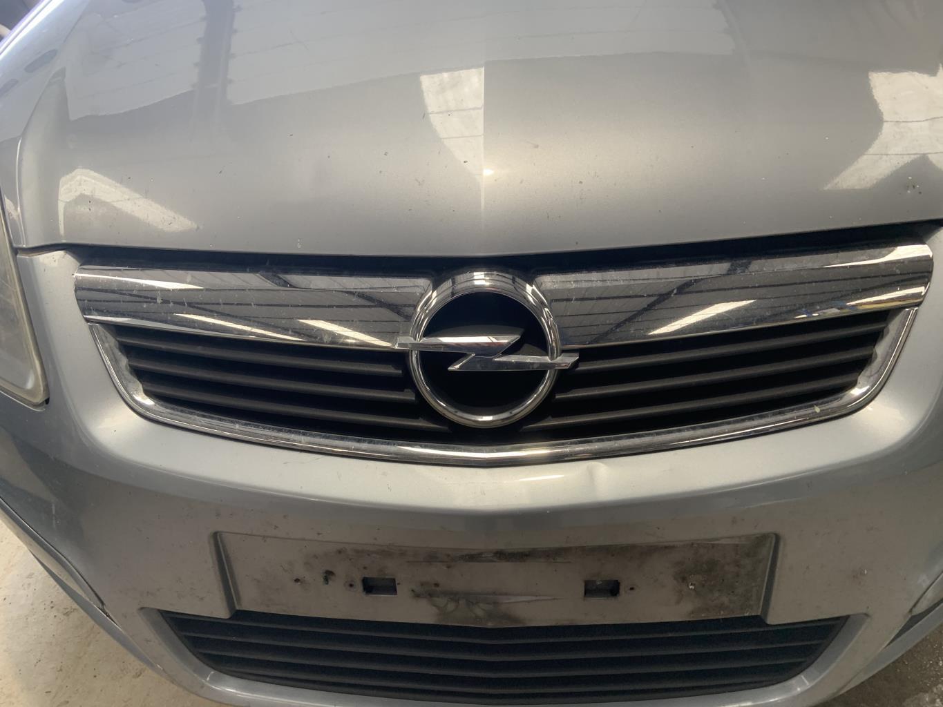 Calandre OPEL ZAFIRA B PHASE 1 Diesel - 1