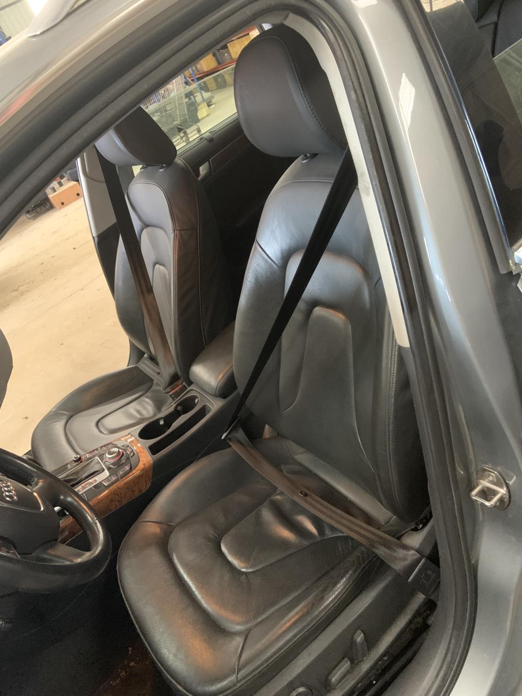Interieur complet AUDI A4 3 AVANT PHASE 1 BREAK Diesel - 1