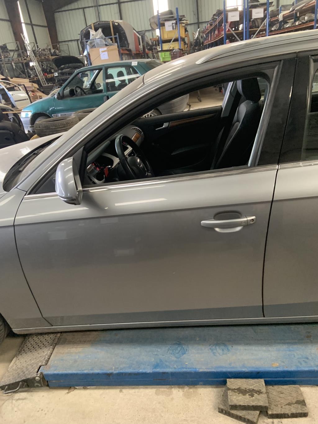 Leve vitre electrique avant gauche AUDI A4 3 AVANT PHASE 1 BREAK Diesel - 1