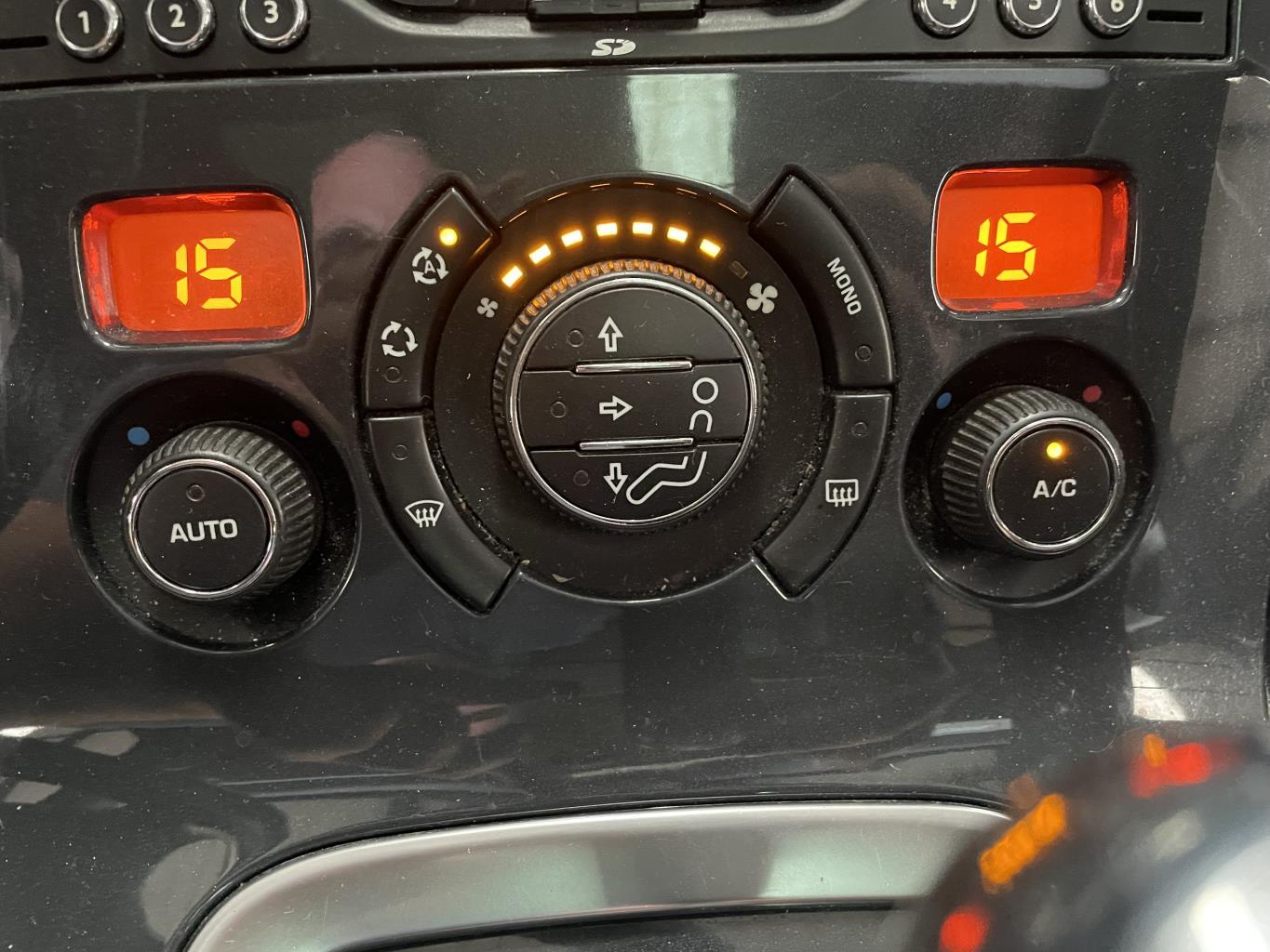 Commande chauffage PEUGEOT 3008 1 PHASE 1 Diesel - 1