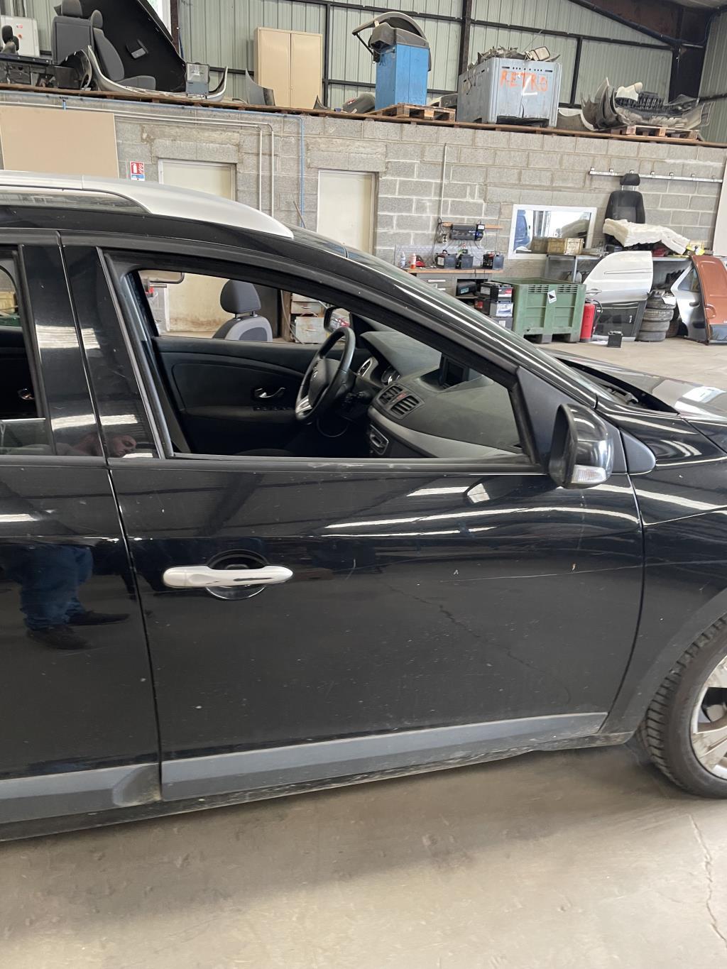 Serrure avant droit RENAULT MEGANE 3 PHASE 1 BREAK Diesel - 1