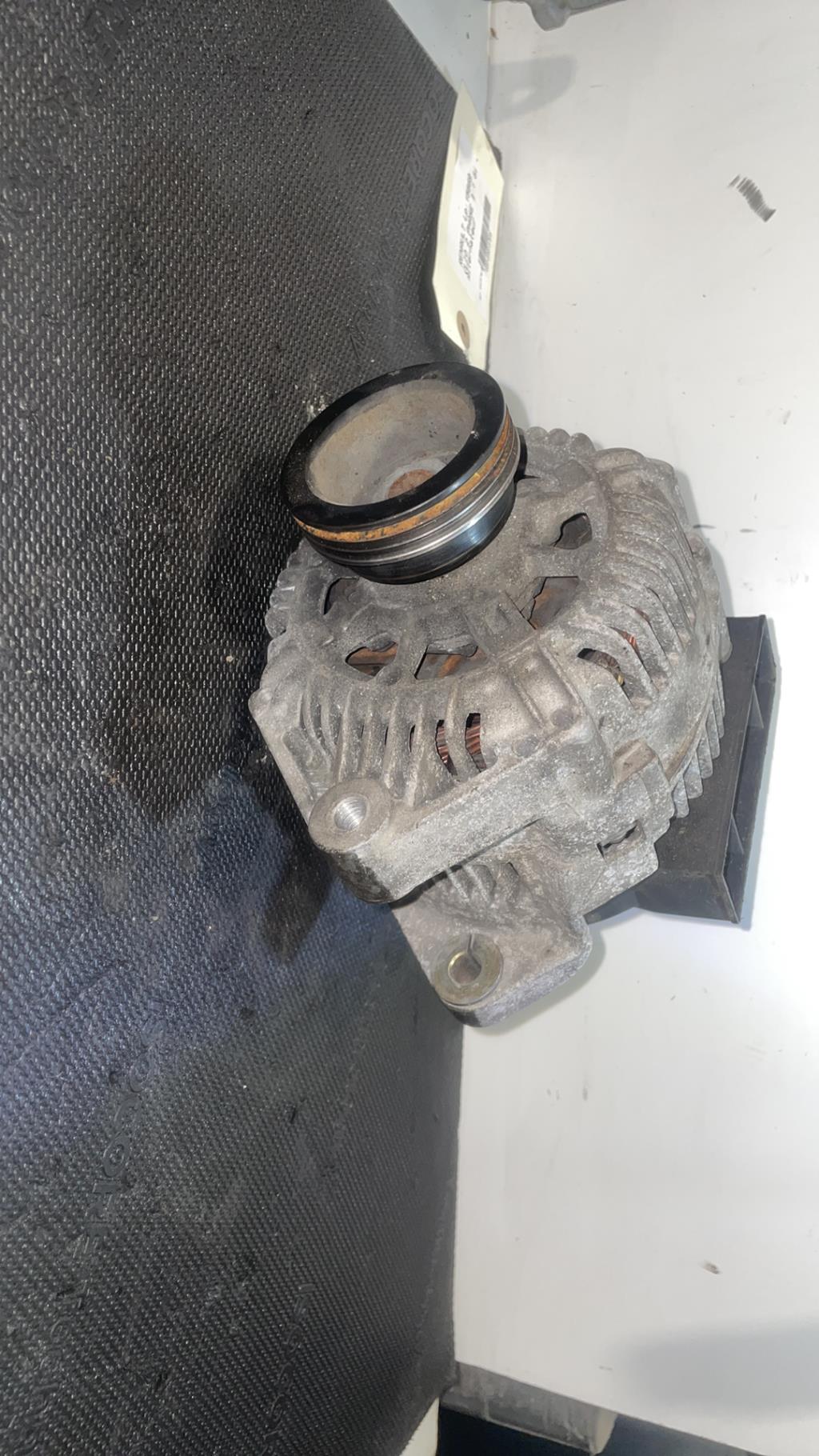 Alternateur RENAULT CLIO 2 PHASE 1 Essence - 1