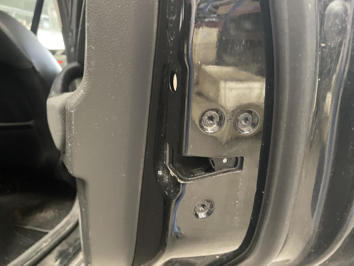 Serrure arriere droit FORD KUGA 1 Diesel - 1