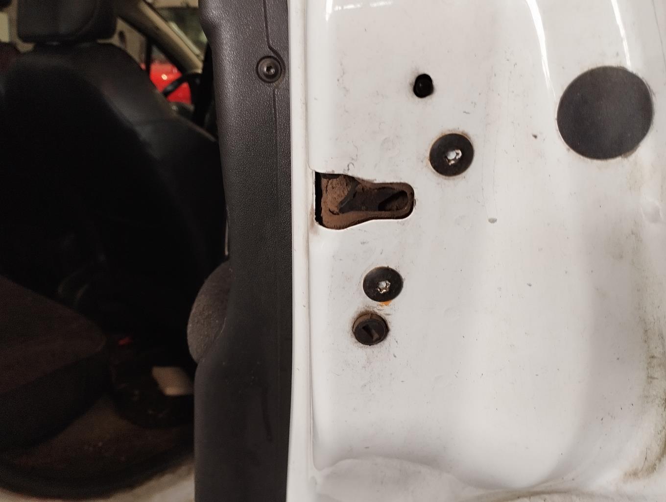 Serrure arriere droit CITROEN C3 2 PHASE 2 Essence - 1