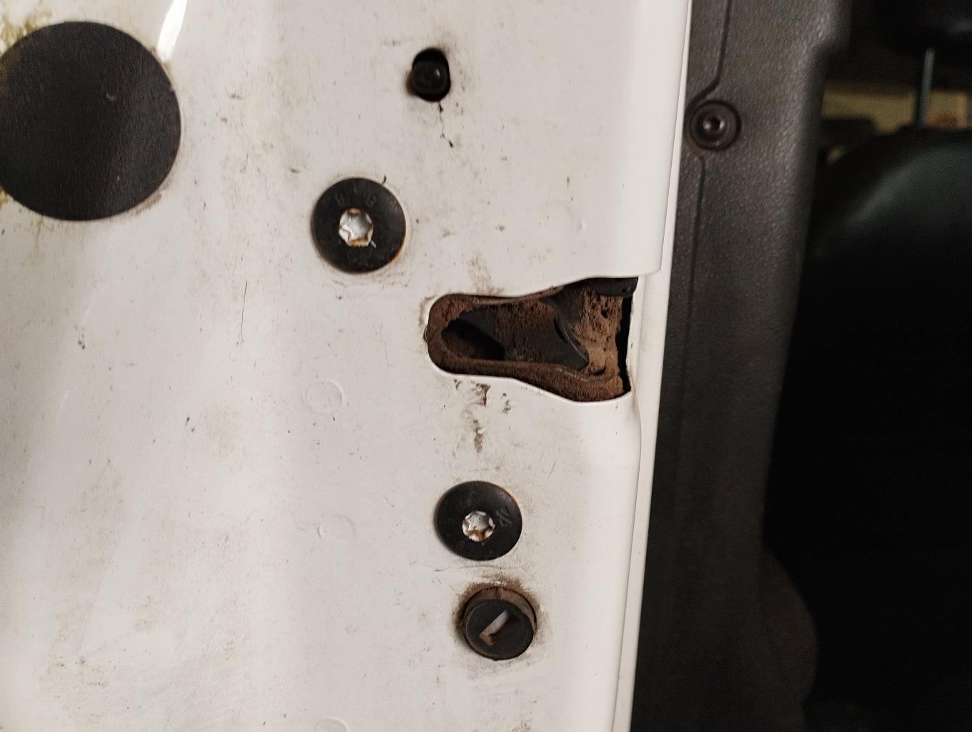Serrure arriere gauche CITROEN C3 2 PHASE 2 Essence - 1