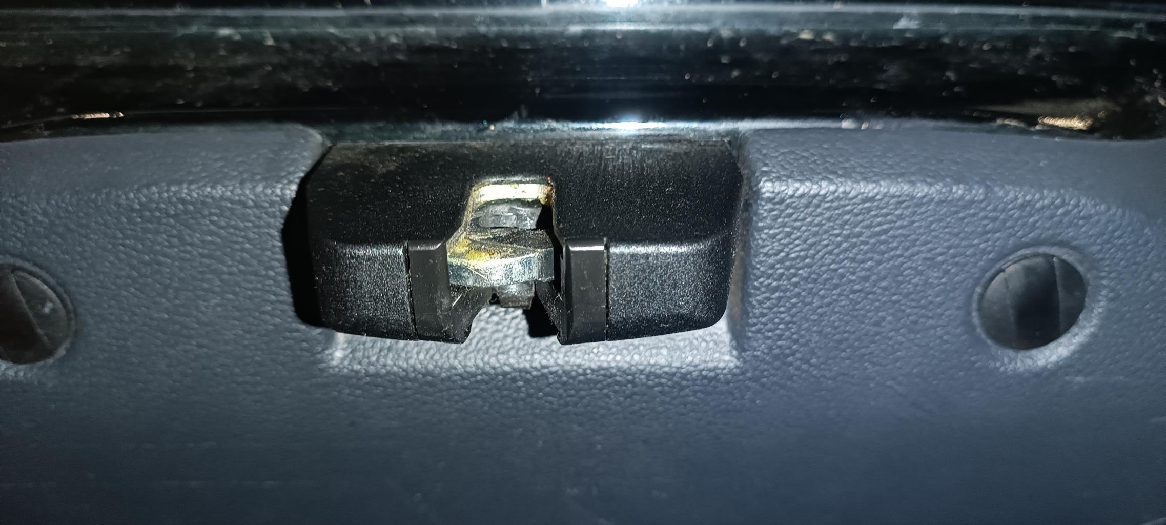 Serrure de hayon PEUGEOT 5008 1 PHASE 1 Diesel - 1