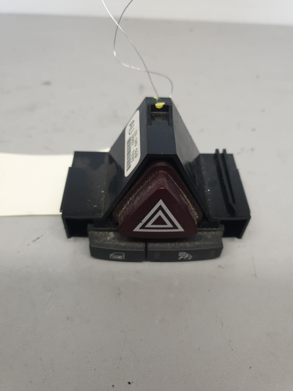 Bouton de warning OPEL CORSA D PHASE 1 Diesel - 1