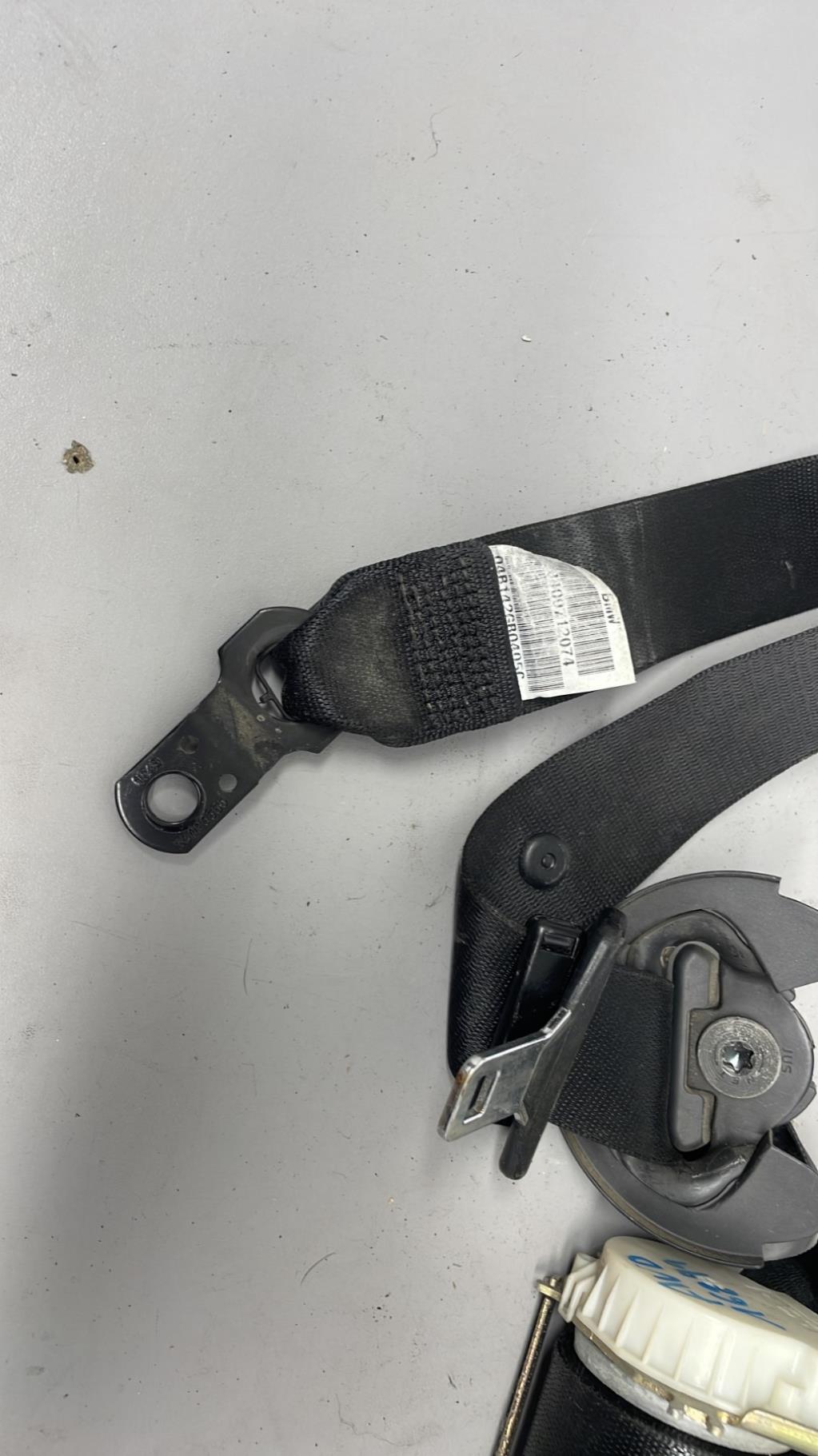 Ceinture avant droit BMW X3 E83 PHASE 1 Diesel - 1