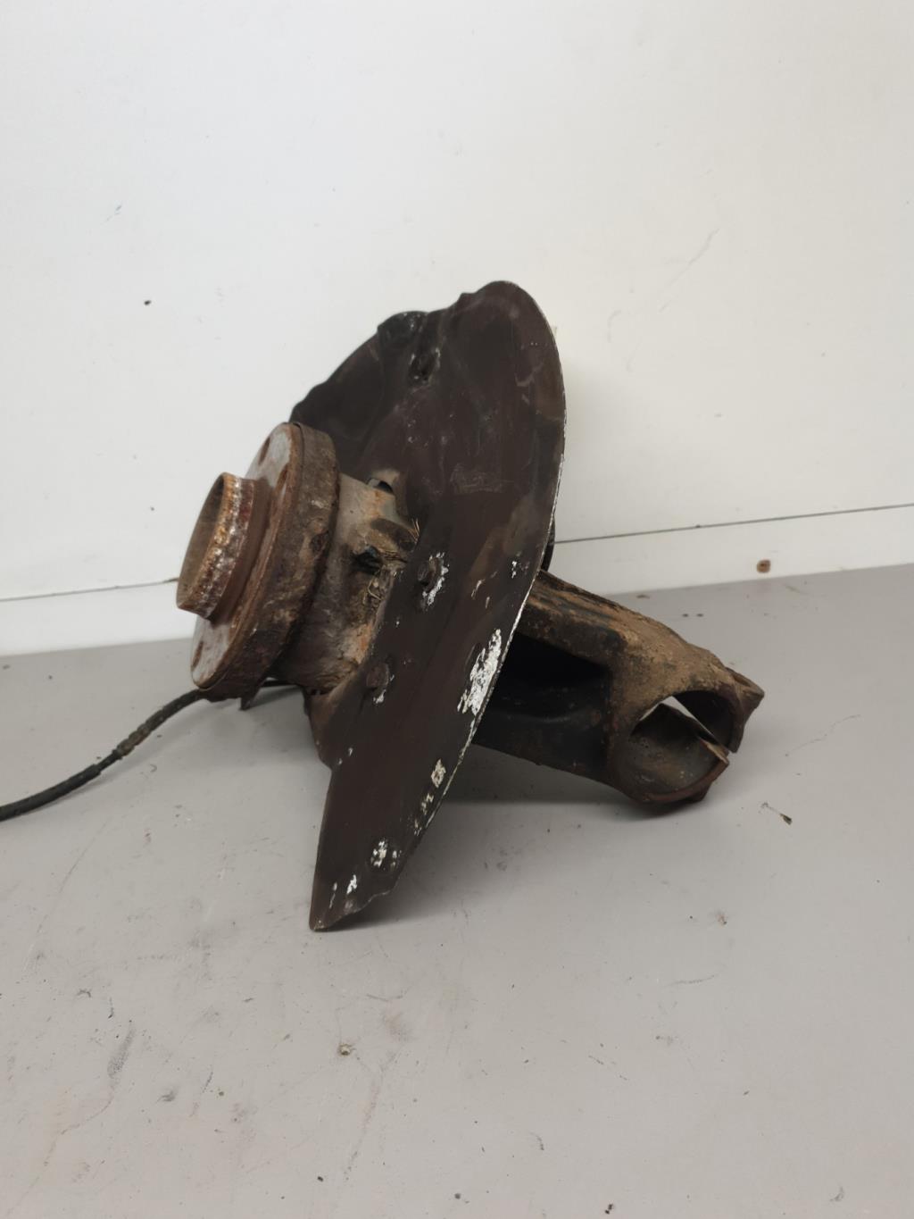 Pivot de moyeu avant gauche BMW X3 E83 PHASE 1 Diesel - 1