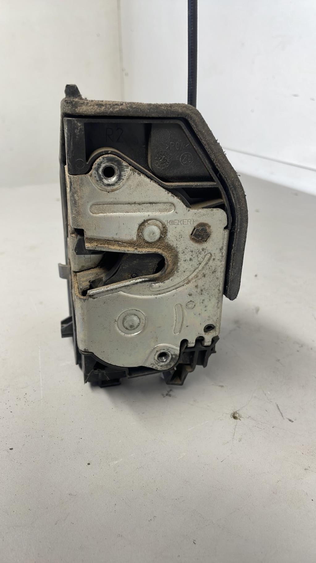 Serrure avant droit BMW X3 E83 PHASE 1 Diesel - 1