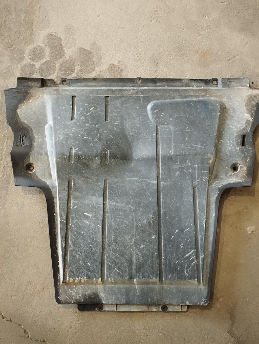 Cache sous moteur RENAULT MEGANE 2 PHASE 1 Essence - 1