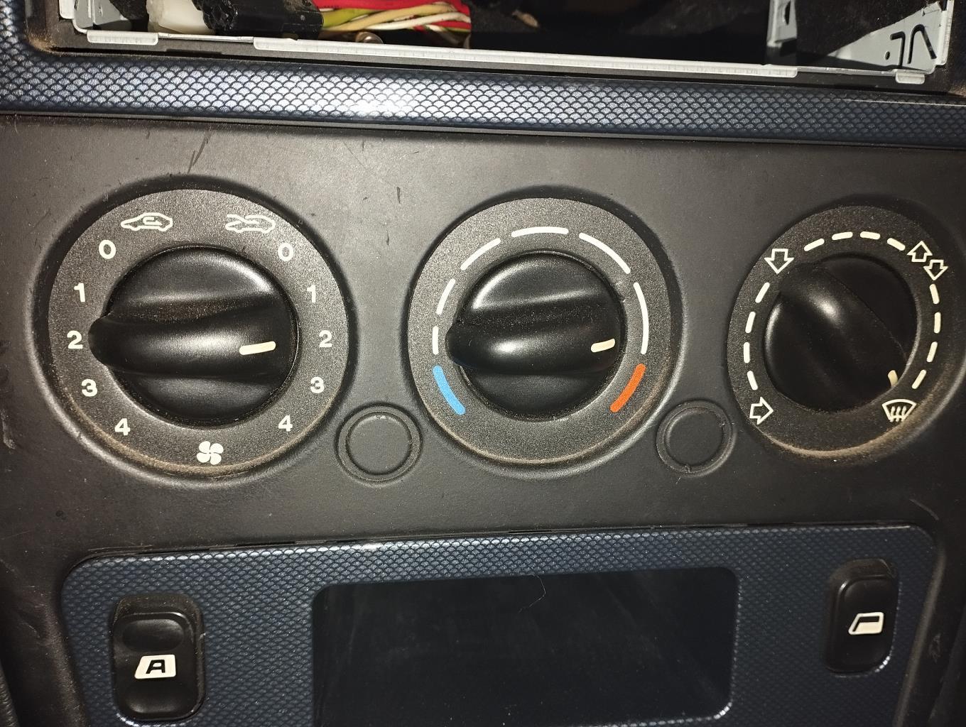 Commande chauffage CITROEN XSARA PHASE 2 Essence - 1