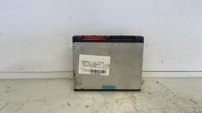 Calculateur RENAULT R11 Essence - 1