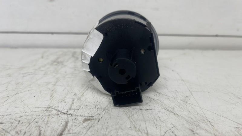 Commande de phare VOLKSWAGEN GOLF PLUS PHASE 1 Diesel - 1