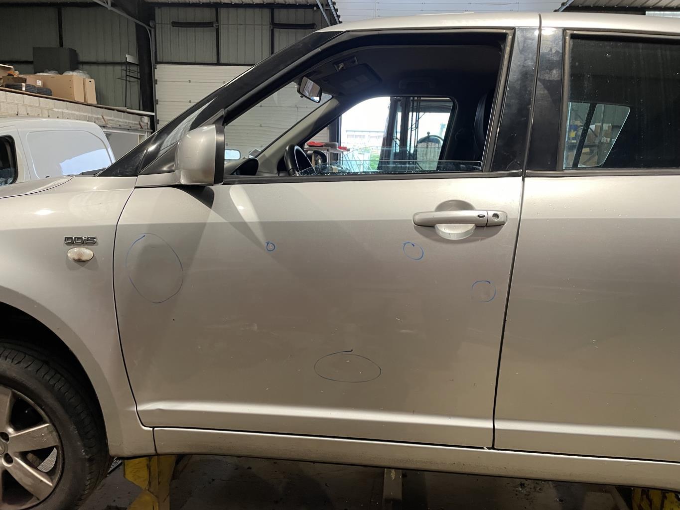 Porte avant gauche SUZUKI SWIFT 3 Diesel - 1