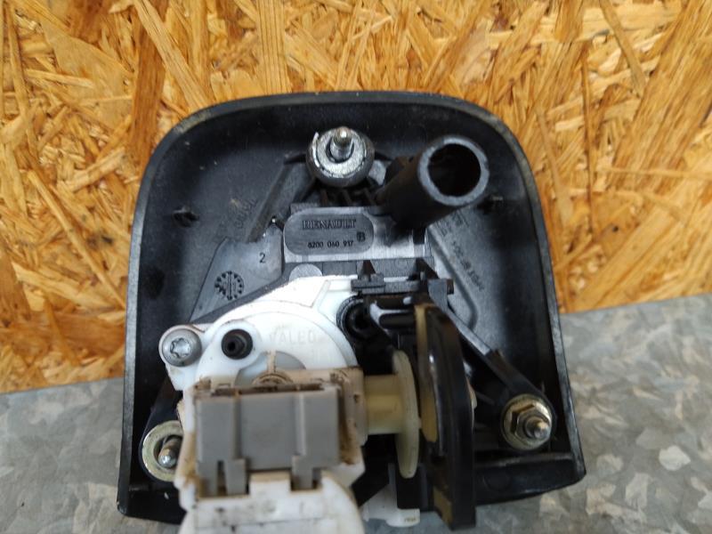 Bouton de coffre RENAULT CLIO 2 PHASE 2 Diesel - 1