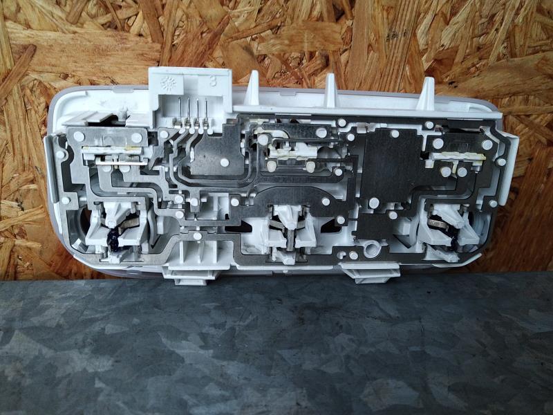 Eclairage de plafonnier RENAULT MEGANE 3 PHASE 1 Diesel - 1