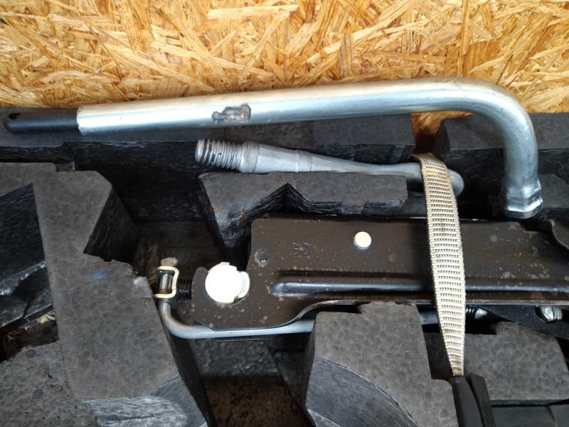 Panier roue de secours AUDI A3 2 SPORTBACK PHASE 2 Diesel - 1