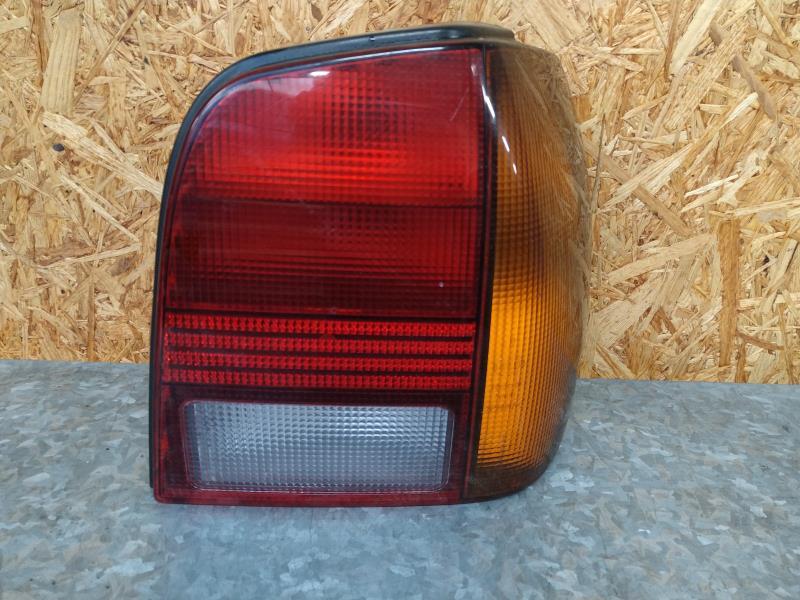 Fanale posteriore principale destro (luci) VOLKSWAGEN POLO 3 PHASE 1 Diésel - 1