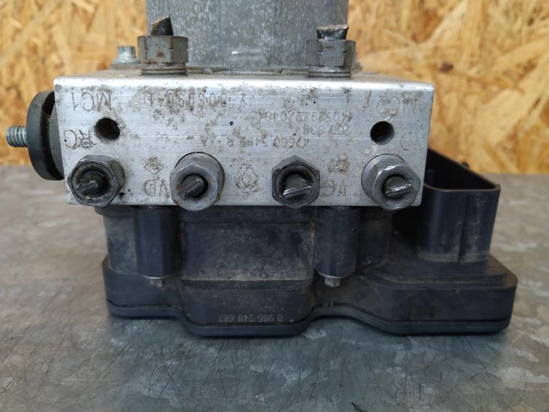 Blocco ABS (antibloccaggio freni) RENAULT CLIO 4 PHASE 1 Diésel - 1