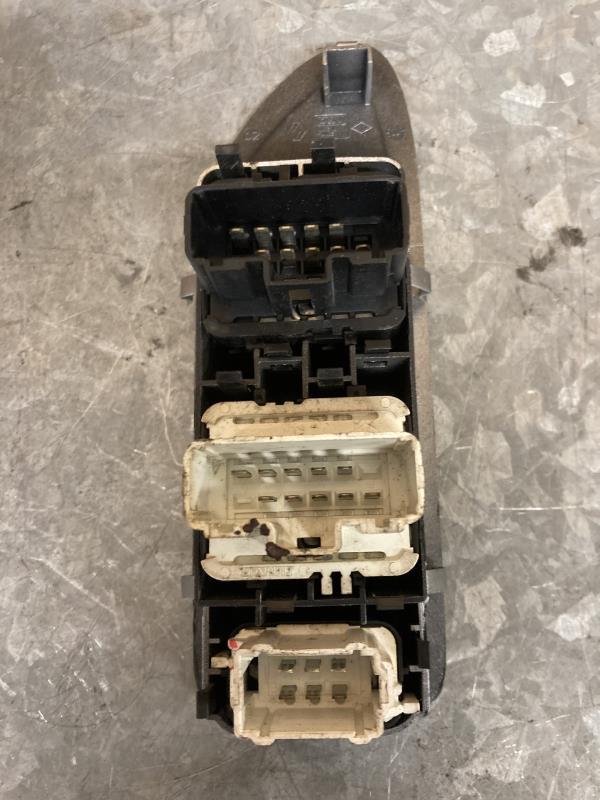 Interruttore lavacristalli anteriore sinistro RENAULT LAGUNA 2 PHASE 2 Diésel - 1