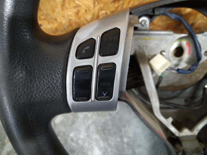 Volant SUZUKI SWIFT 3 Essence - 1