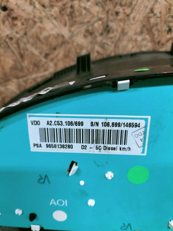 Compteur PEUGEOT 407 PHASE 1 BREAK Diesel - 1