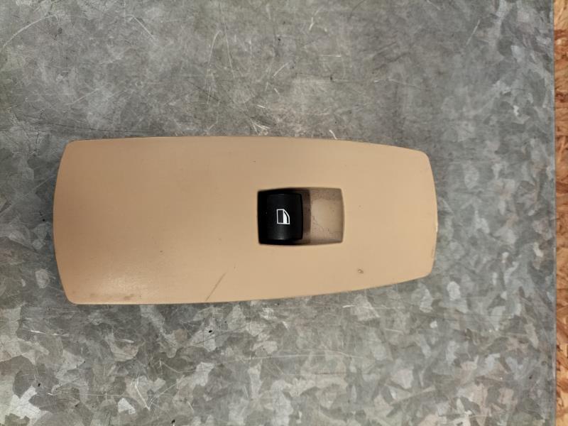 Interruttore lavacristalli anteriore destro BMW X3 E83 PHASE 2 Diésel - 1