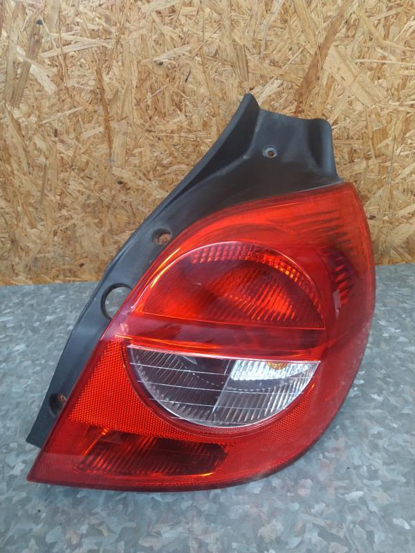 Fanale posteriore principale destro (luci) RENAULT CLIO 3 PHASE 1 Diésel - 1