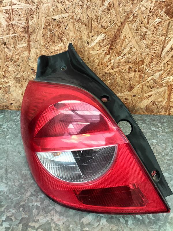 Feu arriere principal gauche (feux) RENAULT CLIO 3 PHASE 1 Diesel - 1