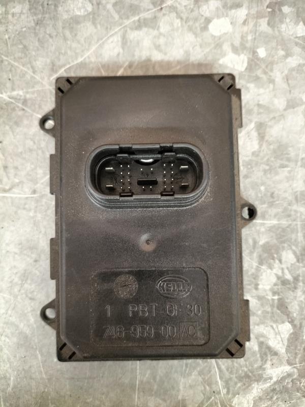 Calculateur AUDI A4 3 PHASE 1 Diesel - 1